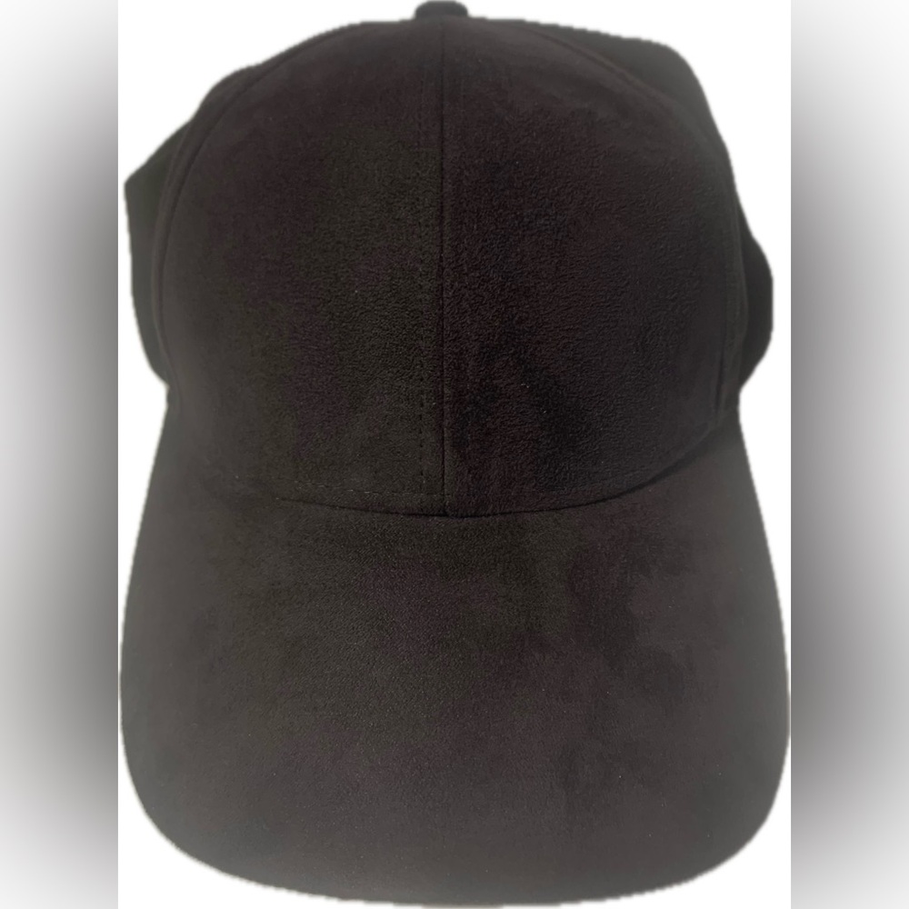 Black Wilfred Free Baseball Cap